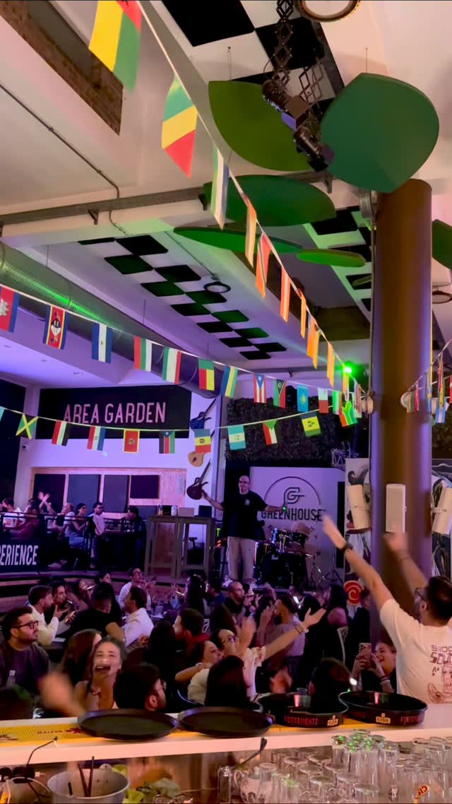 Una serata DrWhy con il locale pieno